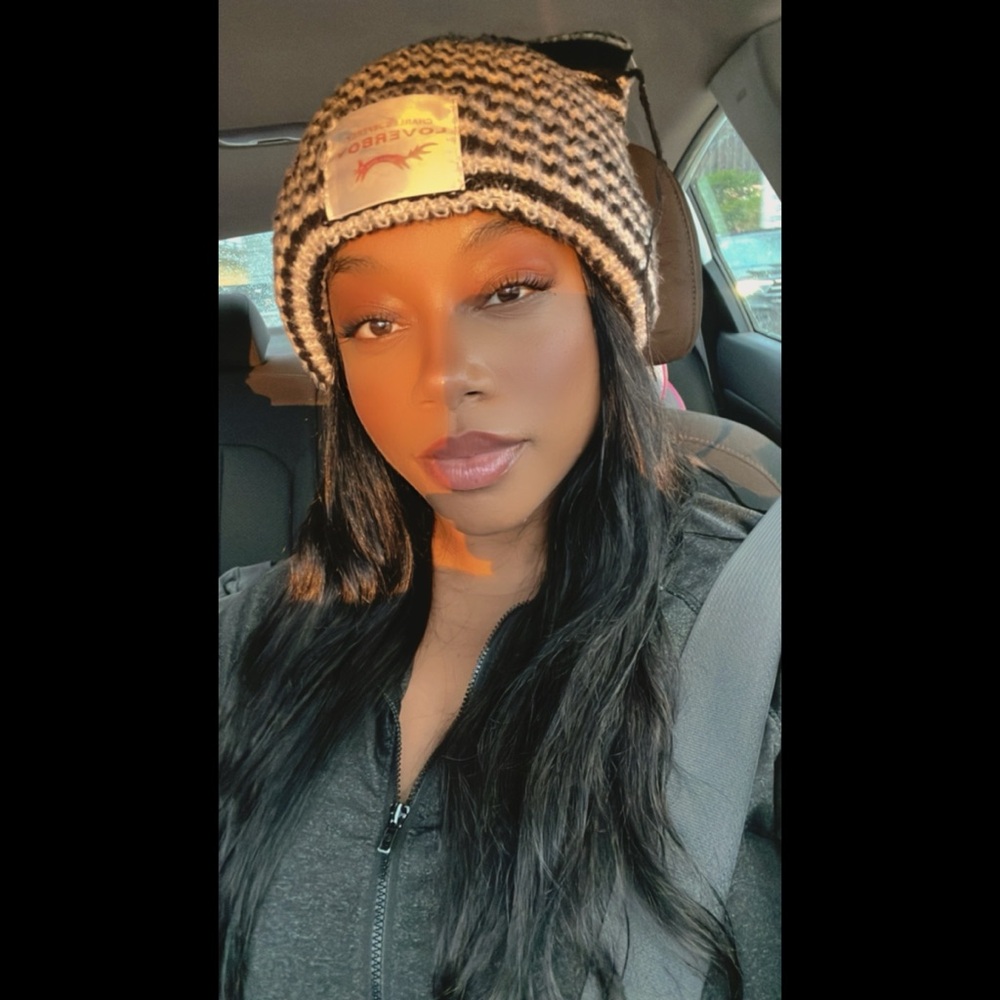 Meet your Posher, Briana